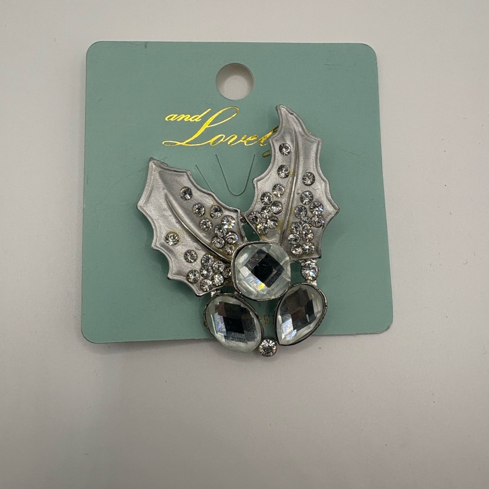 Silver Rhinestone Brooch. - Picture 2 of 2